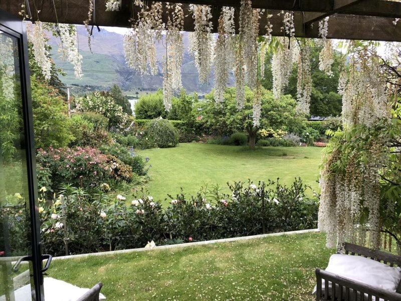 Central Wanaka | Lake & Mtn Views | Well Appointed Διαμέρισμα Εξωτερικό φωτογραφία