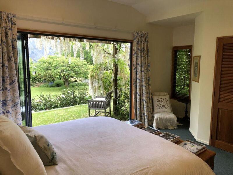 Central Wanaka | Lake & Mtn Views | Well Appointed Διαμέρισμα Εξωτερικό φωτογραφία