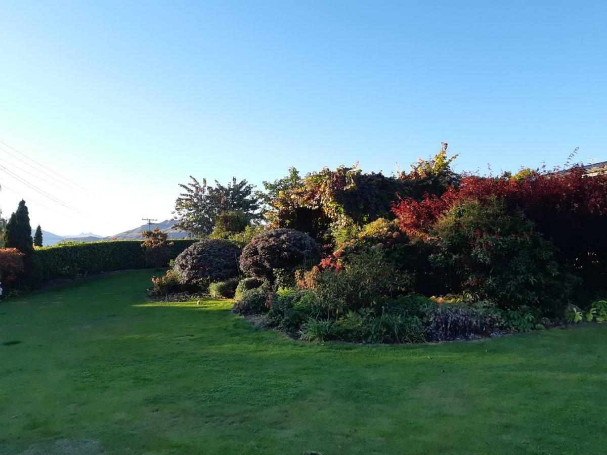 Central Wanaka | Lake & Mtn Views | Well Appointed Διαμέρισμα Εξωτερικό φωτογραφία
