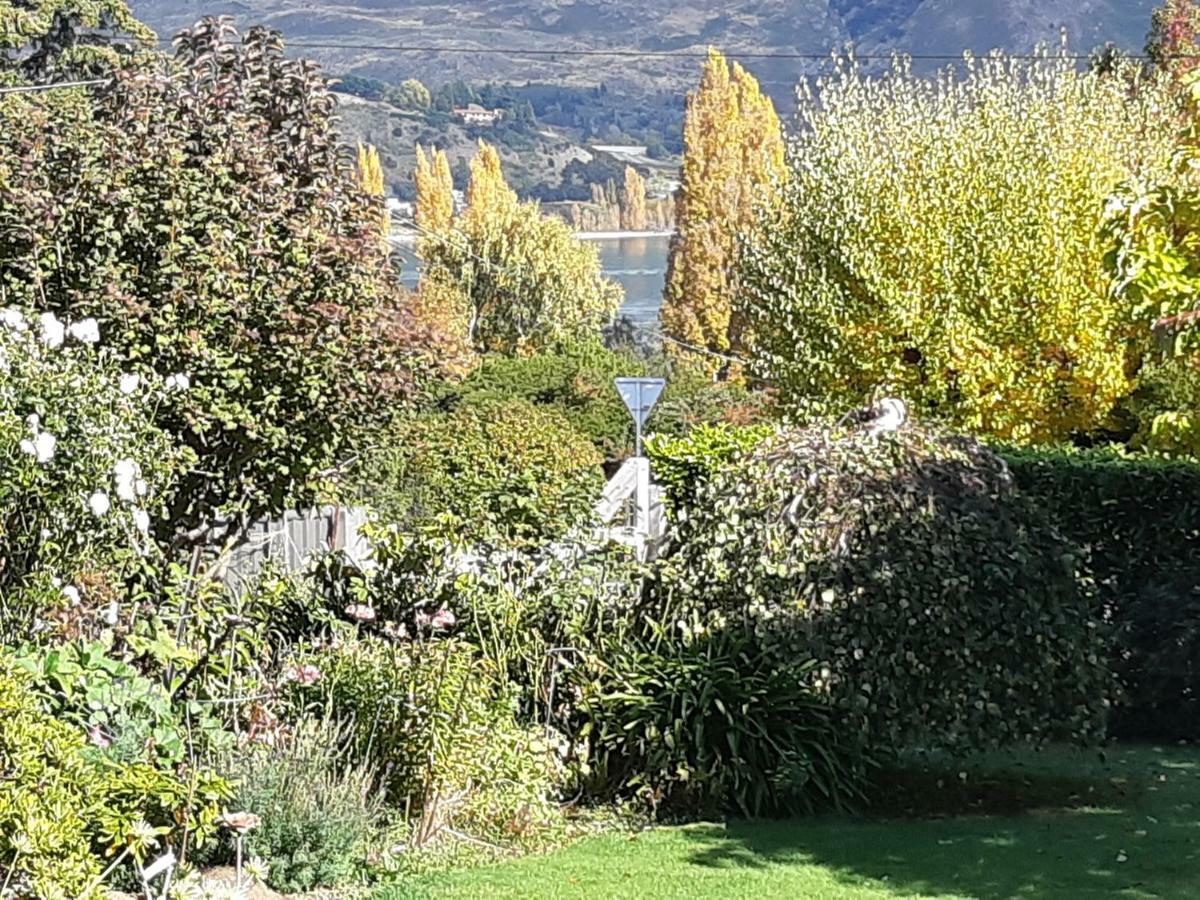 Central Wanaka | Lake & Mtn Views | Well Appointed Διαμέρισμα Εξωτερικό φωτογραφία