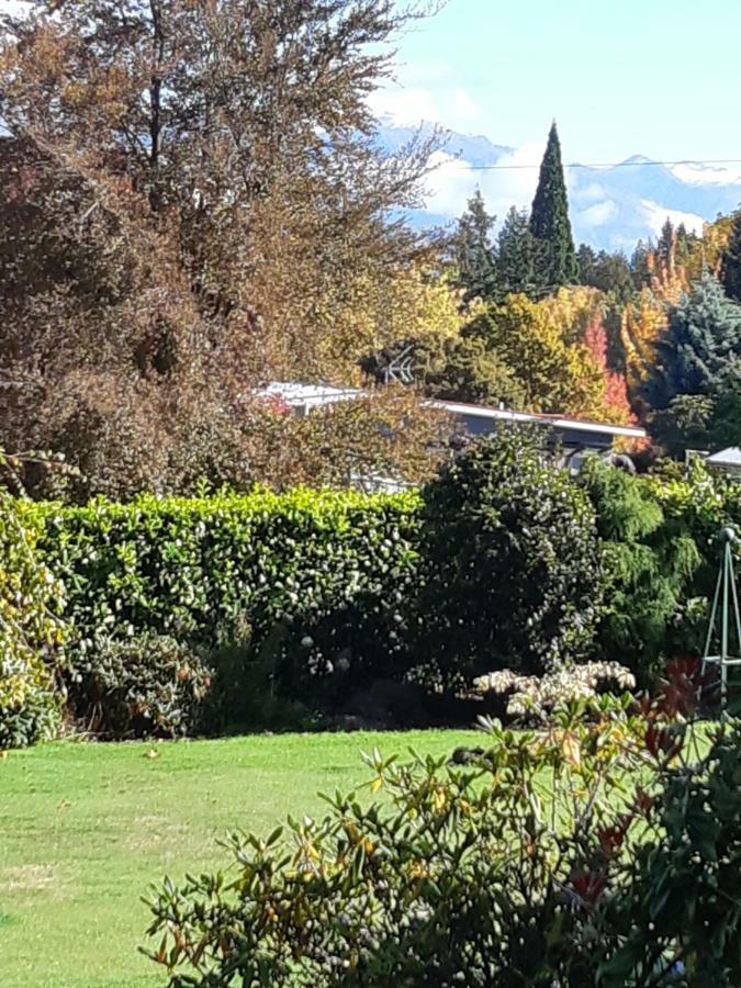 Central Wanaka | Lake & Mtn Views | Well Appointed Διαμέρισμα Εξωτερικό φωτογραφία