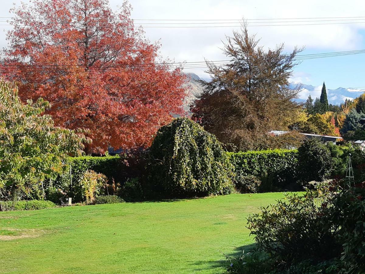 Central Wanaka | Lake & Mtn Views | Well Appointed Διαμέρισμα Εξωτερικό φωτογραφία
